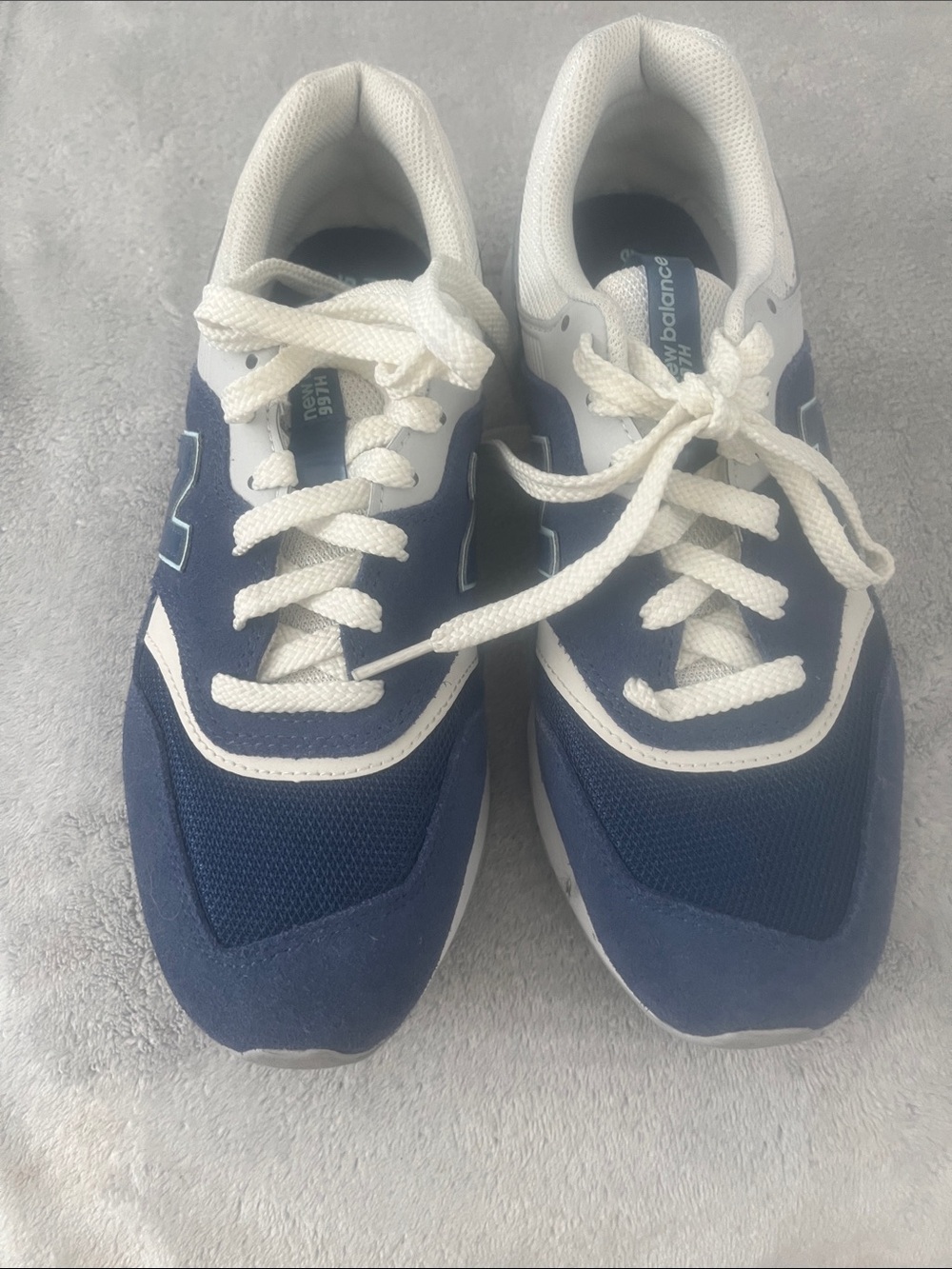 New Balance Men’s Navy and White Athletic Sneakers